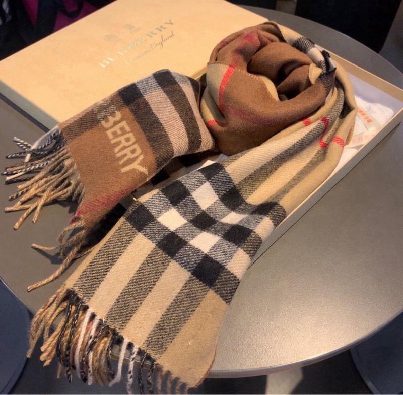 BURBERRY Scarf-227